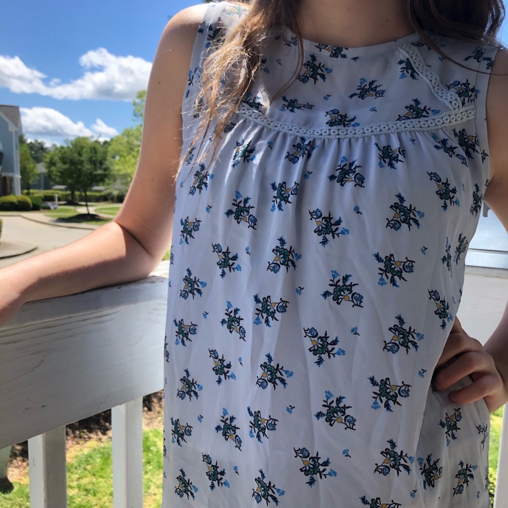 NWT | Floral Embroidered Loft Blouse